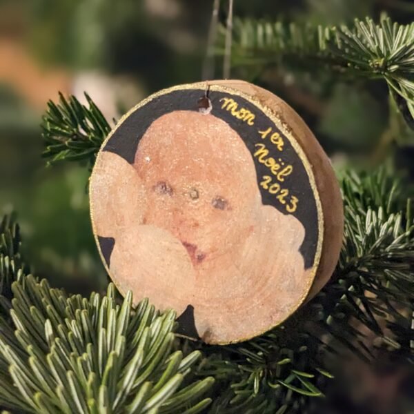 boule de noel en bois bebe