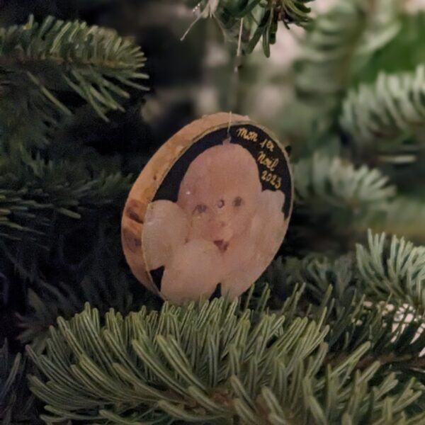 boule de noel en bois bebe