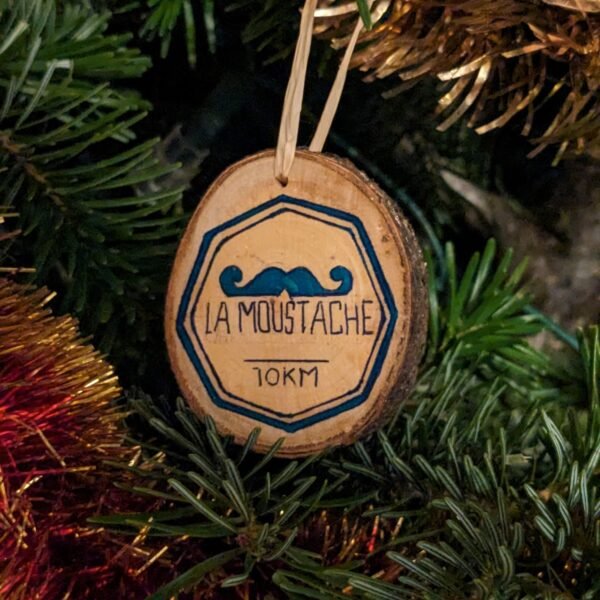 boule de noel en bois la moustache nevers