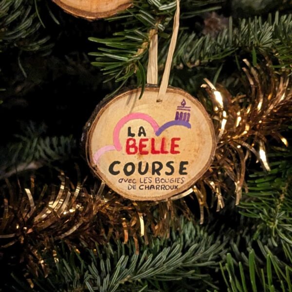 boule de noel en bois la belle course nevers