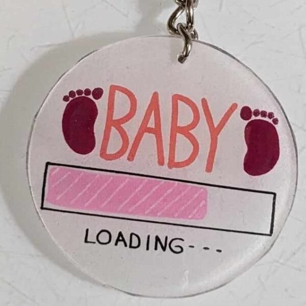 porte clef plastique baby loading rose2