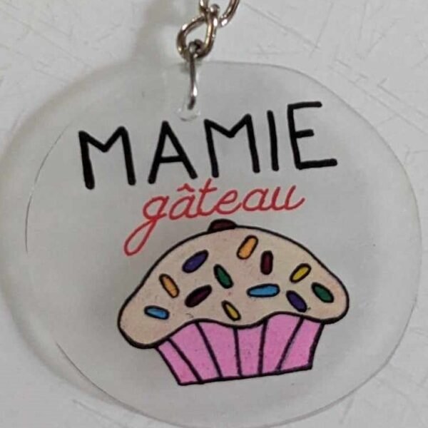 porte clef plastique mamie gâteau